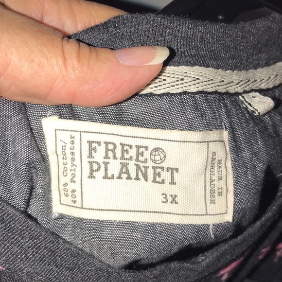 Cute men’s Free Planet Flamingo Tee - Picture 6 of 6